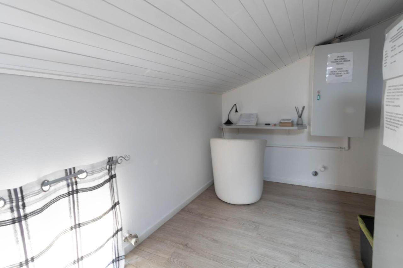 Lapiccolina Apartamento Desenzano del Garda Exterior foto